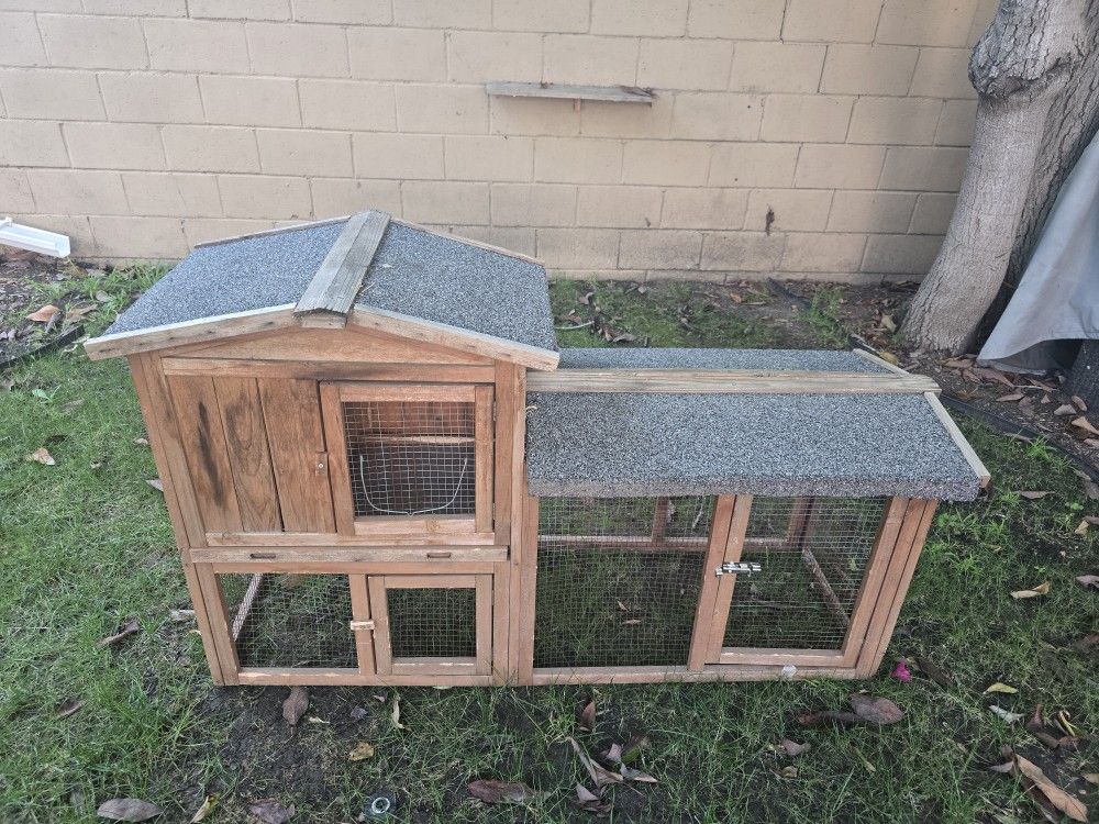 Small Animal Hutch