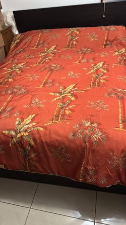 Queen size bed