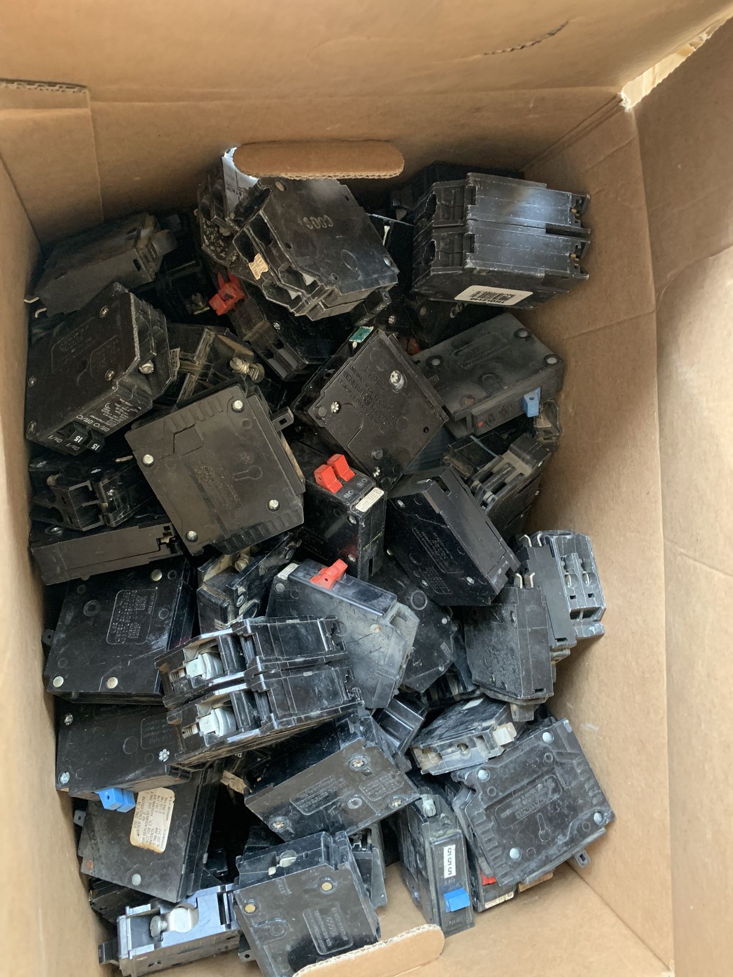 Used Circuit Breakers 