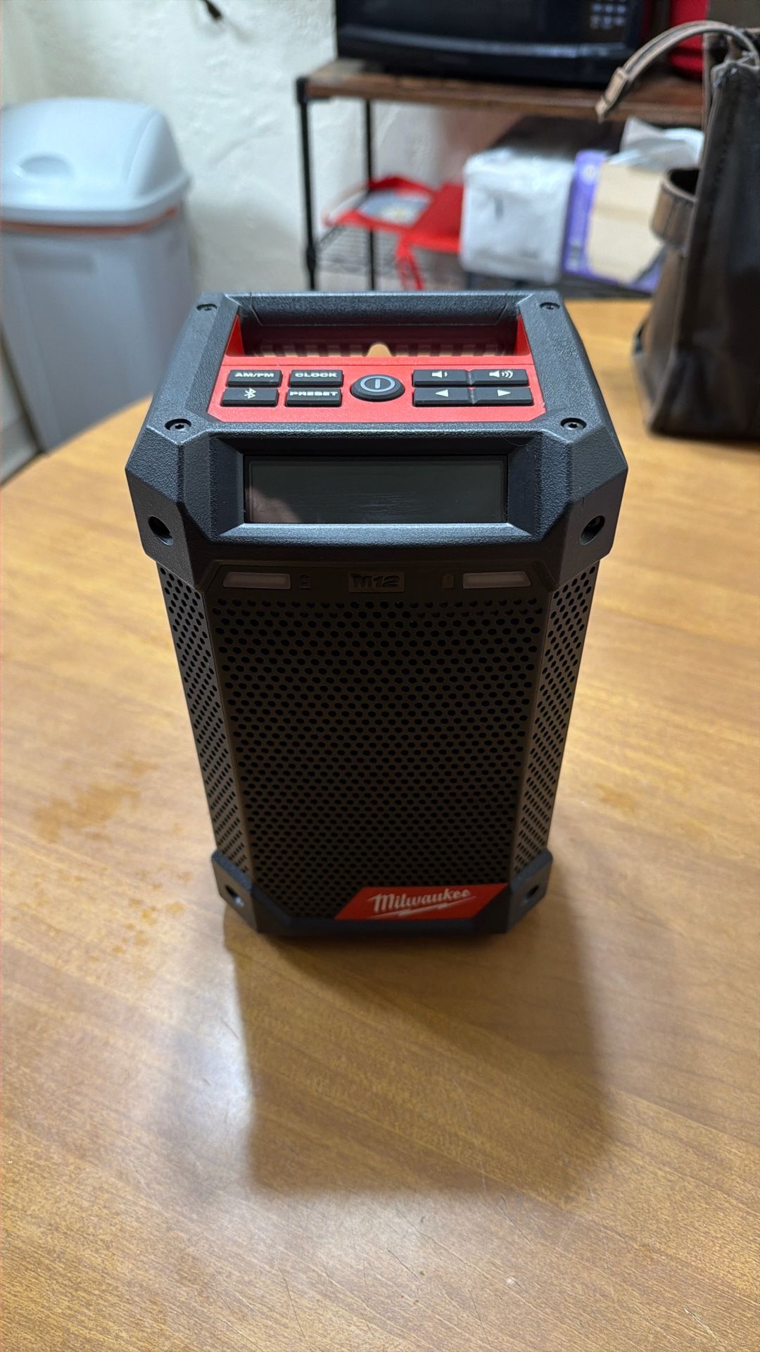 Milwaukee speaker/radio