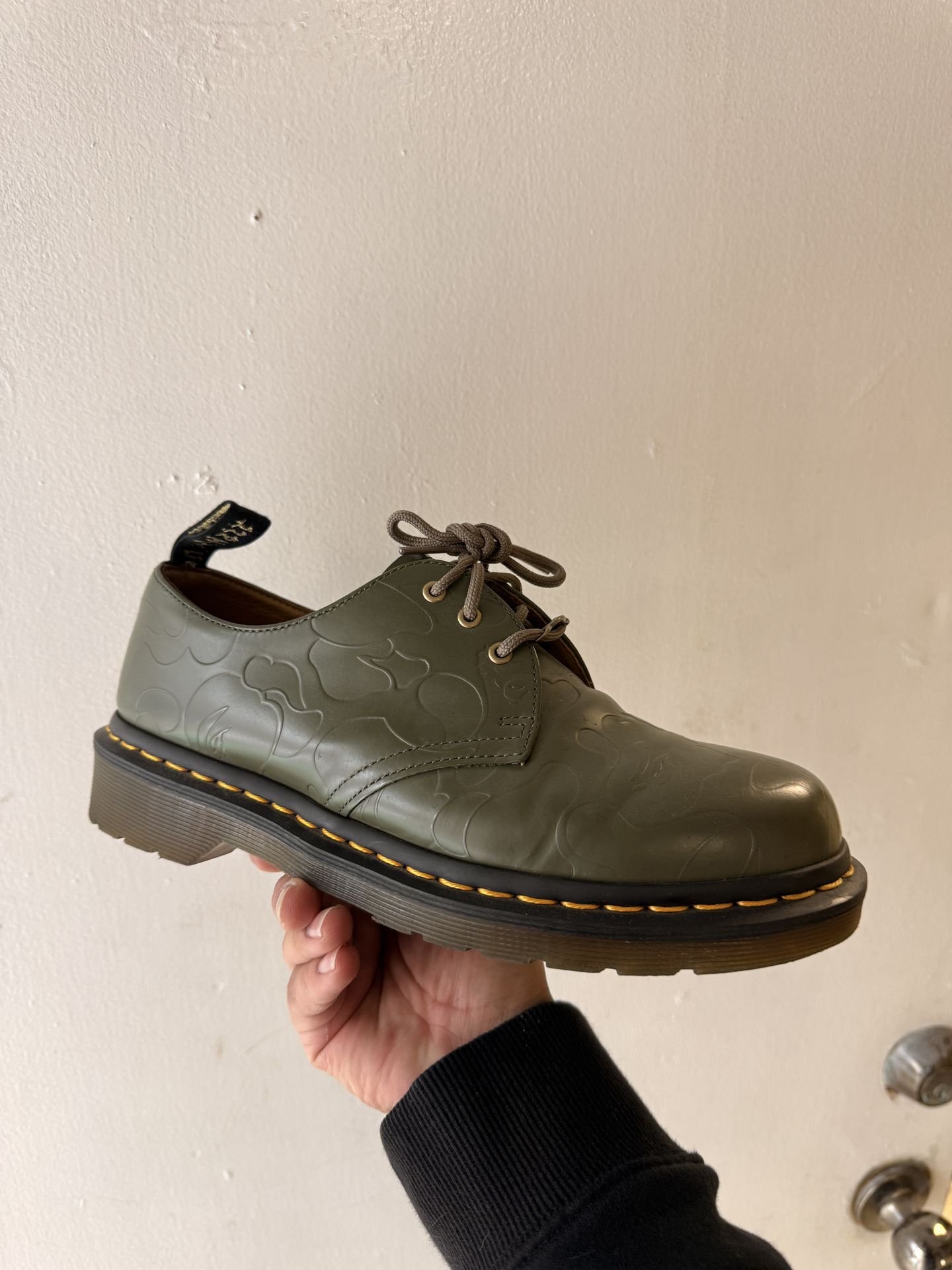2018 Dr. Martens x Bape “embossed camo friends and family” Size 8