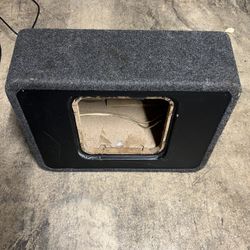 Kicker 10in Square Ported Box