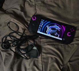 MSI Claw A1M Ultra 7 Handheld Gaming