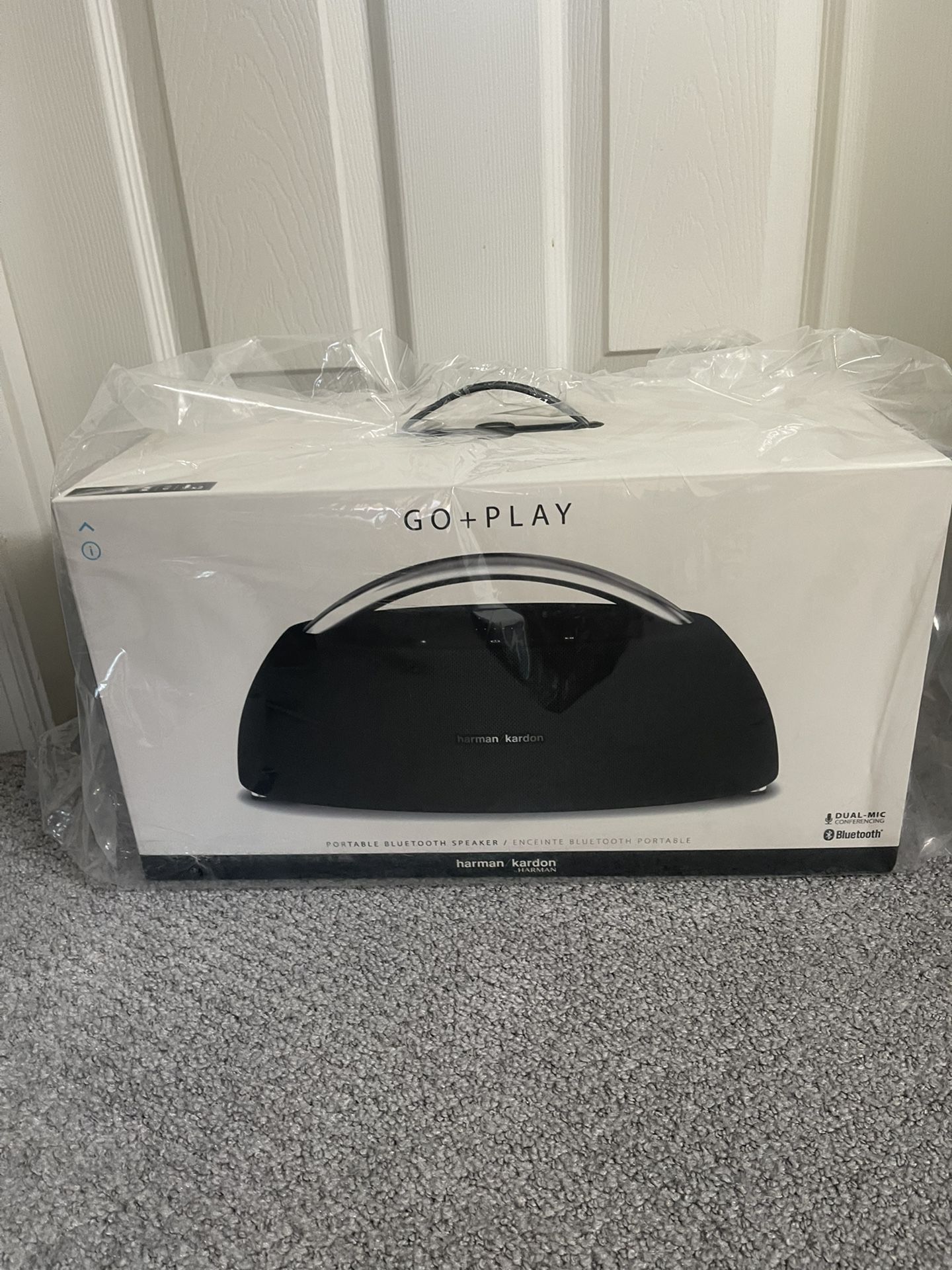 Brand New Never Open Top Luxury Bluetooth Speaker (Harman kardon