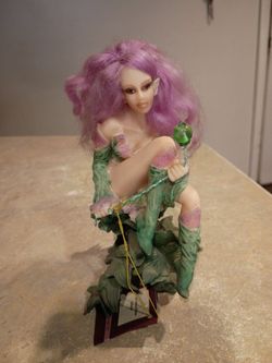 Ashton Drake fairy figurine
