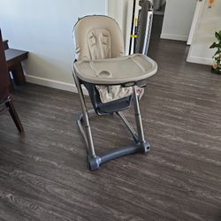 Greco High Chair