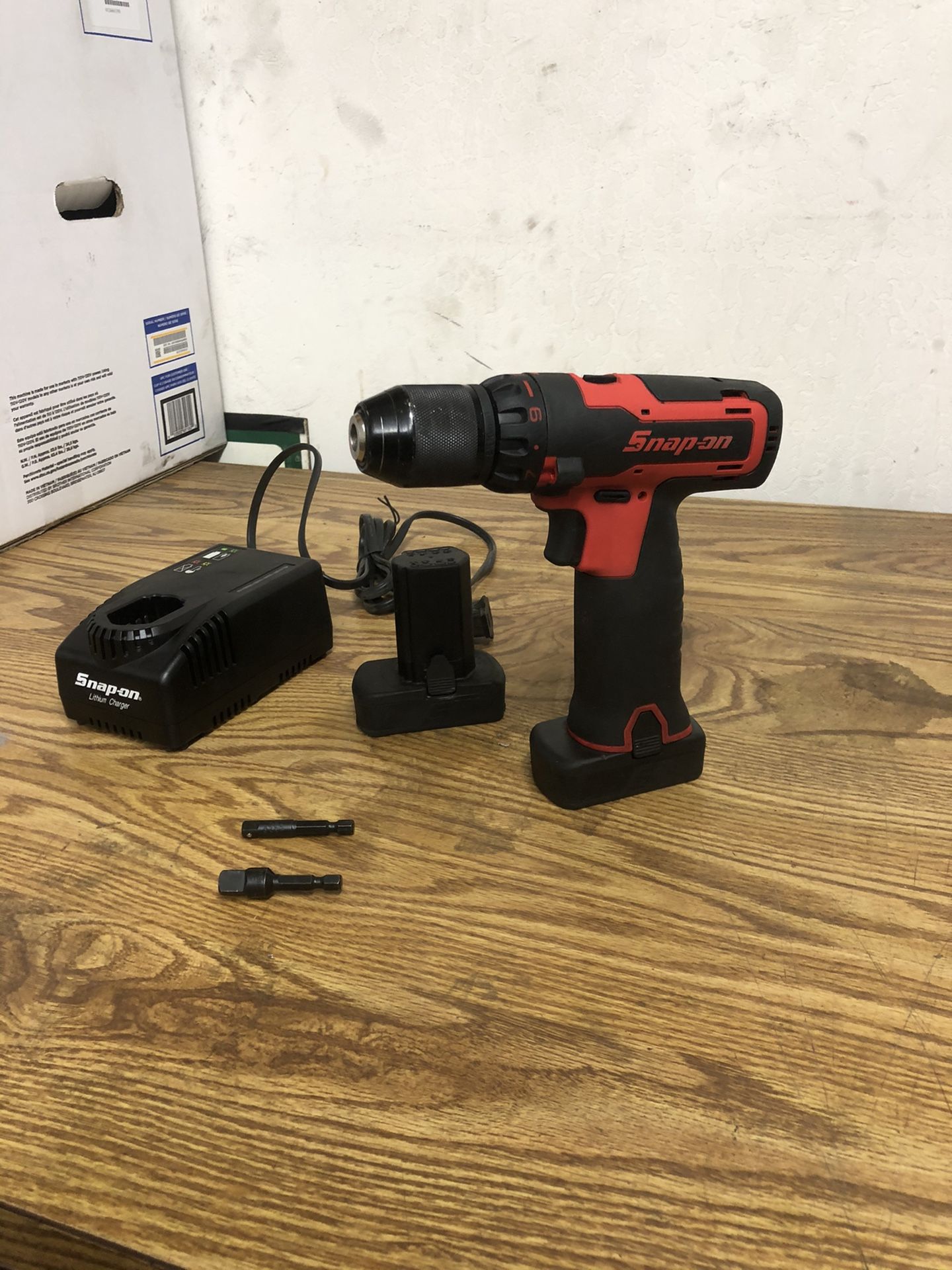 14.4 V 3/8" MicroLithium Cordless Drill Kit (Red)