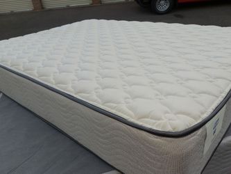 Full firm mattress ( luxury firm )