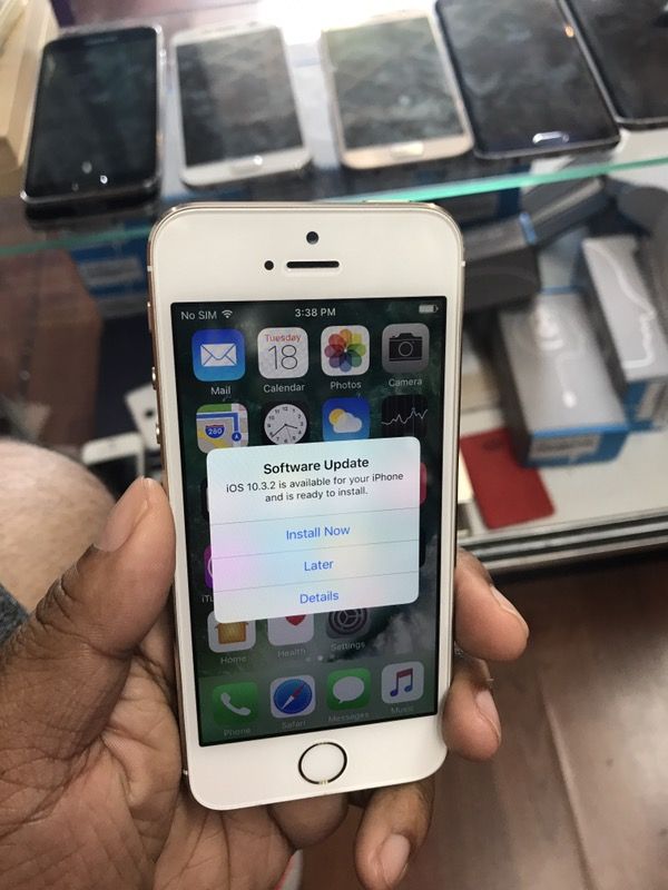 iPhone 5S 16gb factory unlocked Mint