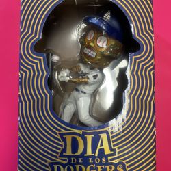 Dodgers Dia Los Muertos Bobble Head 