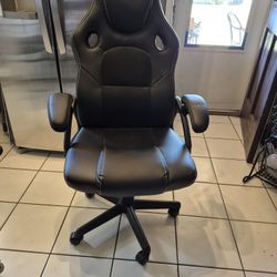 Nice Used Excellent Condition Black Office Chair. 