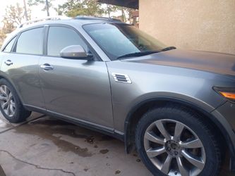 2005 Infinity FX35