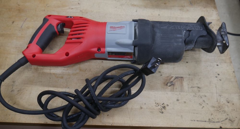 Milwaukee SawZAll 6538-21 15amp corded pre owned 881886-1