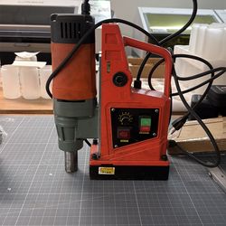 Vevor Model D8860 Magnetic Base Drill