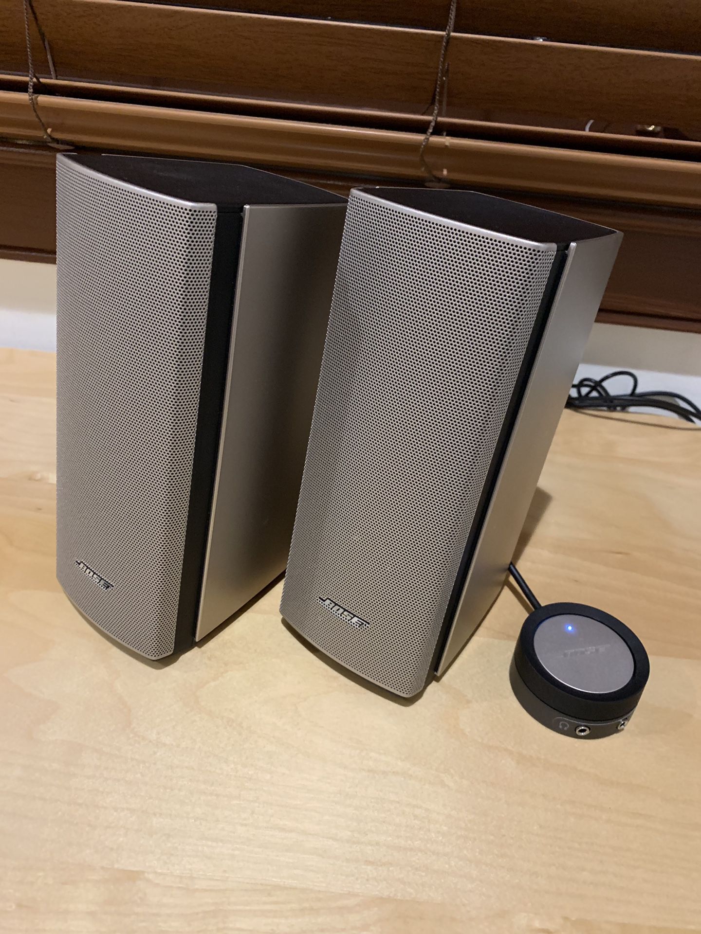 Bose Companion 2.0 Speaker System Speakers