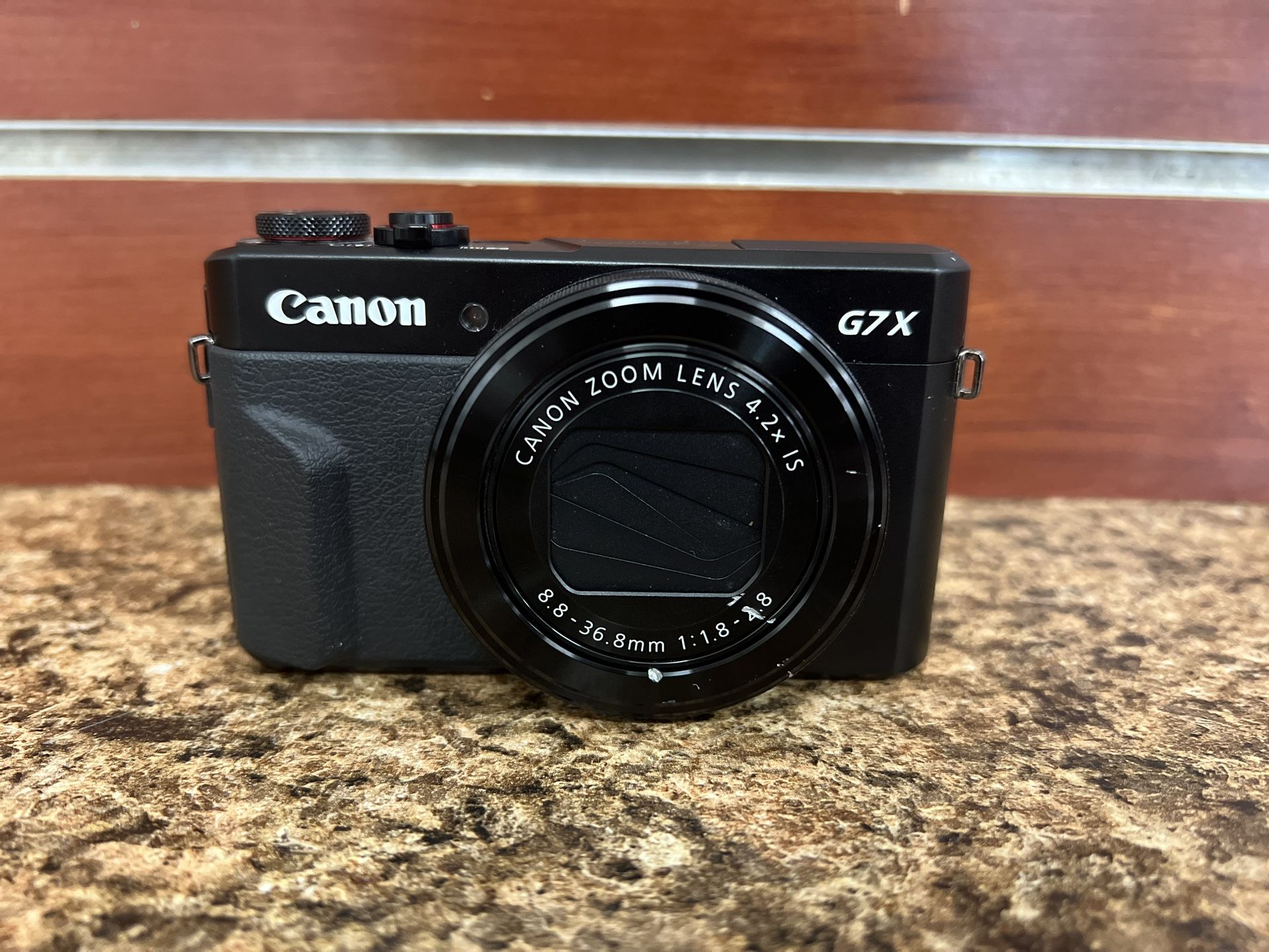 Canon G7X Camera