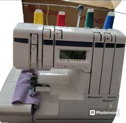 Husqvarna Viking Huskylock 936 Serger Sewing Machine Cover Stitch