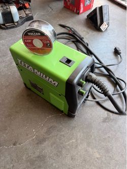 Titanium 125 flux welder