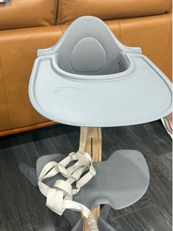 Nomi High Chair