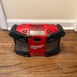 M12 12V Lithium-Ion Cordless Job-Site Radio (Tool Only)