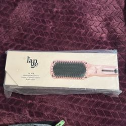 New HairBrush Straightener