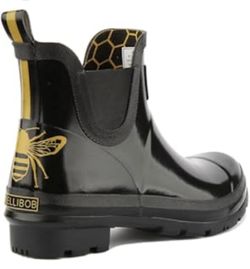 WOMENS RAIN BOOTS