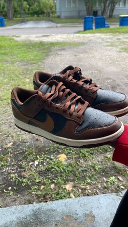 Nike Dunks new- mid condition