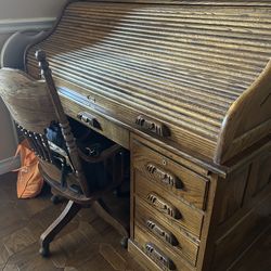 Vintage Roll Top Desk with Chair