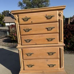 Rustic Style Specious Dresser Vintage Solid Wood 5-Drawer Tallboy (Read Description)