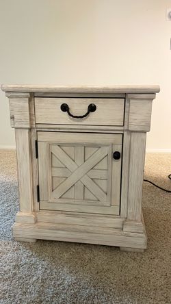 Nightstand 