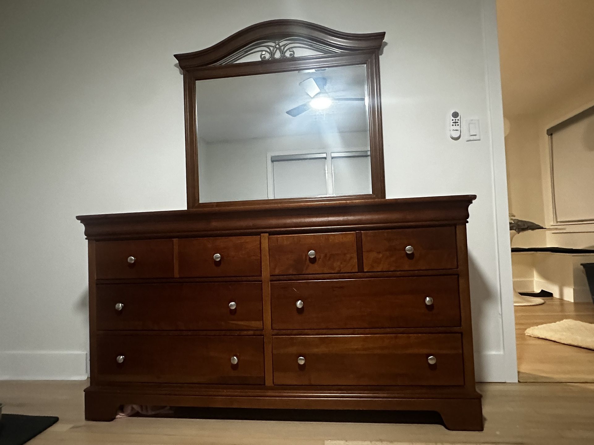 3 PIECE STANLEY FURNITURE BEDROOM SET