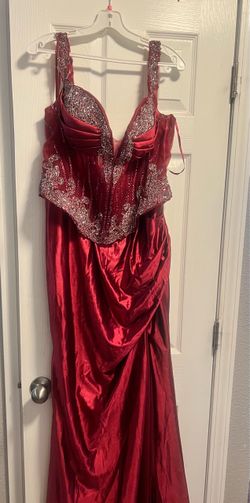 Women’s Formal Gown