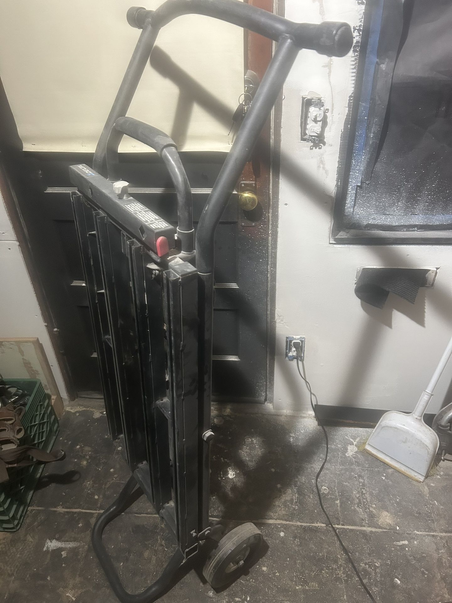 FREE (sorta) Delta Miter Saw Stand 