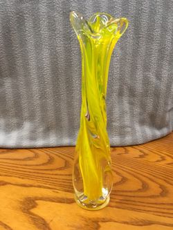 Art glass vase
