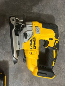DEWALT | Shop the Set XR 20-volt max Brushless Variable Speed Keyless Cordless Jigsaw