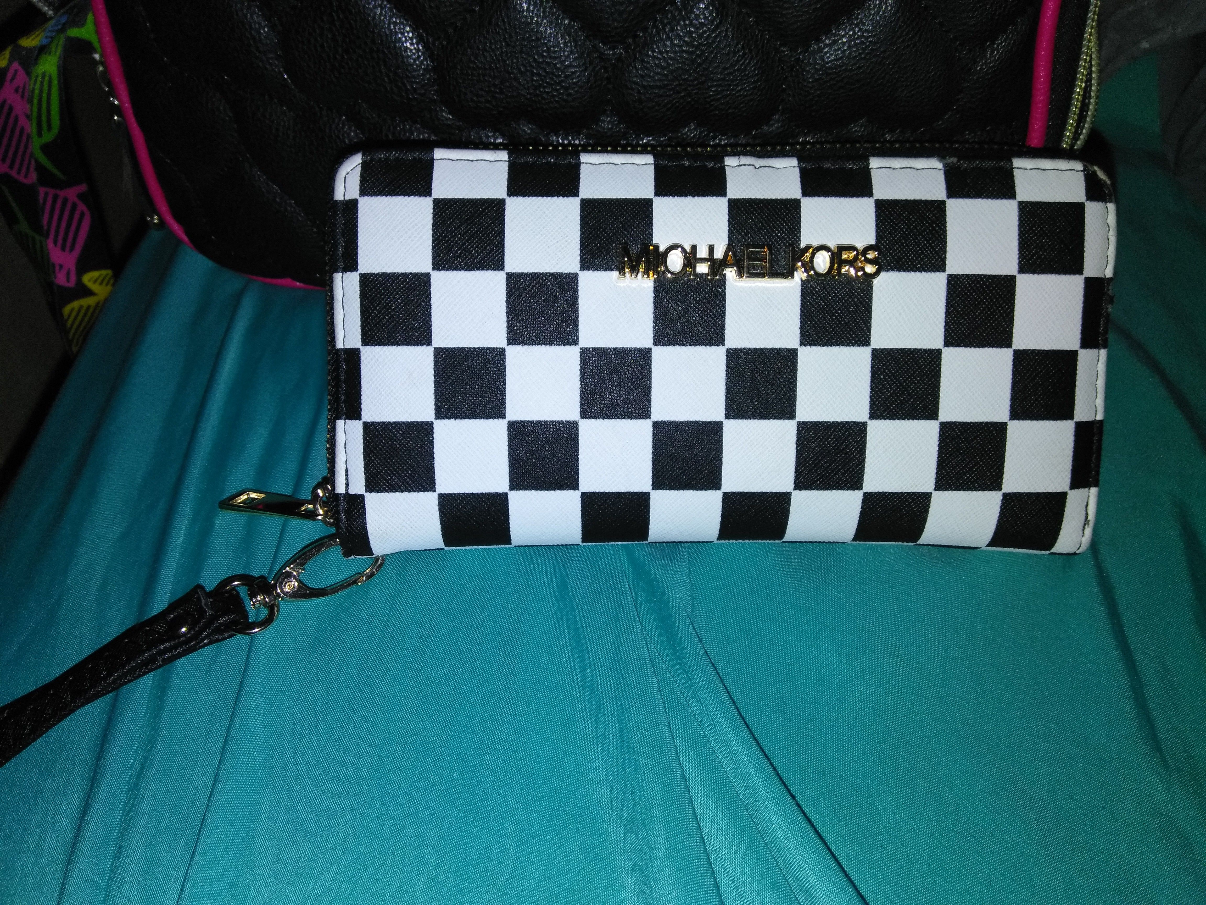 Michael kors wallet