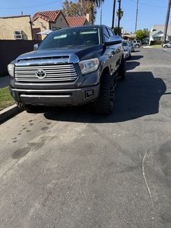 Toyota Tundra Platinum 4x4 2016