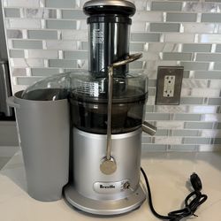 Breville Centrifugal Juicer Model: JE98XL, 120V-60Hz 850W (One Missing Part-Pitcher and Lid).