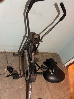 Weslo Elliptical Exercise Machine