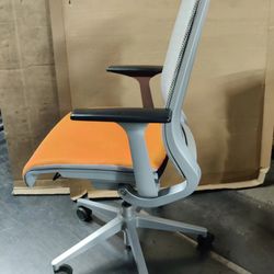 Steelcase Think office desk mesh back Chair orange and silver
