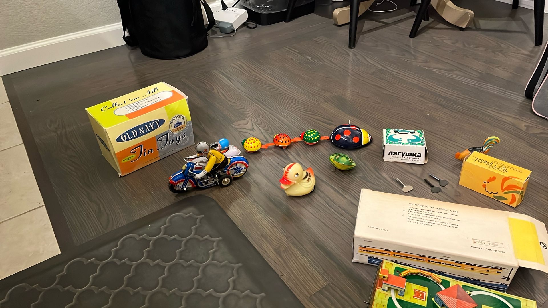 Collection Of Wind Up Toys. 3 are 50 Yrs Old from The USSR. Rest Are Probably 25-30