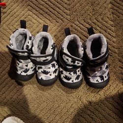 Jan & Jul Winter Boots size 8 for Toddlers 