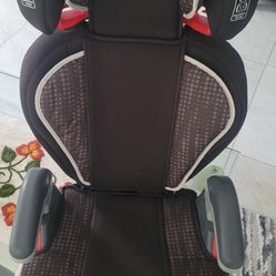 Gracco Booster Seat Great Condition 