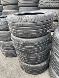 255/35/20 Pirelli 255/35R20 set of used tires in great condition 300$ for 4 tire plus tax. Installation available but not included. Wheel alignment a