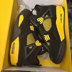  thunder 4s