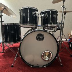 High-Quality Pearl Drum Set for Sale – Great Condition!