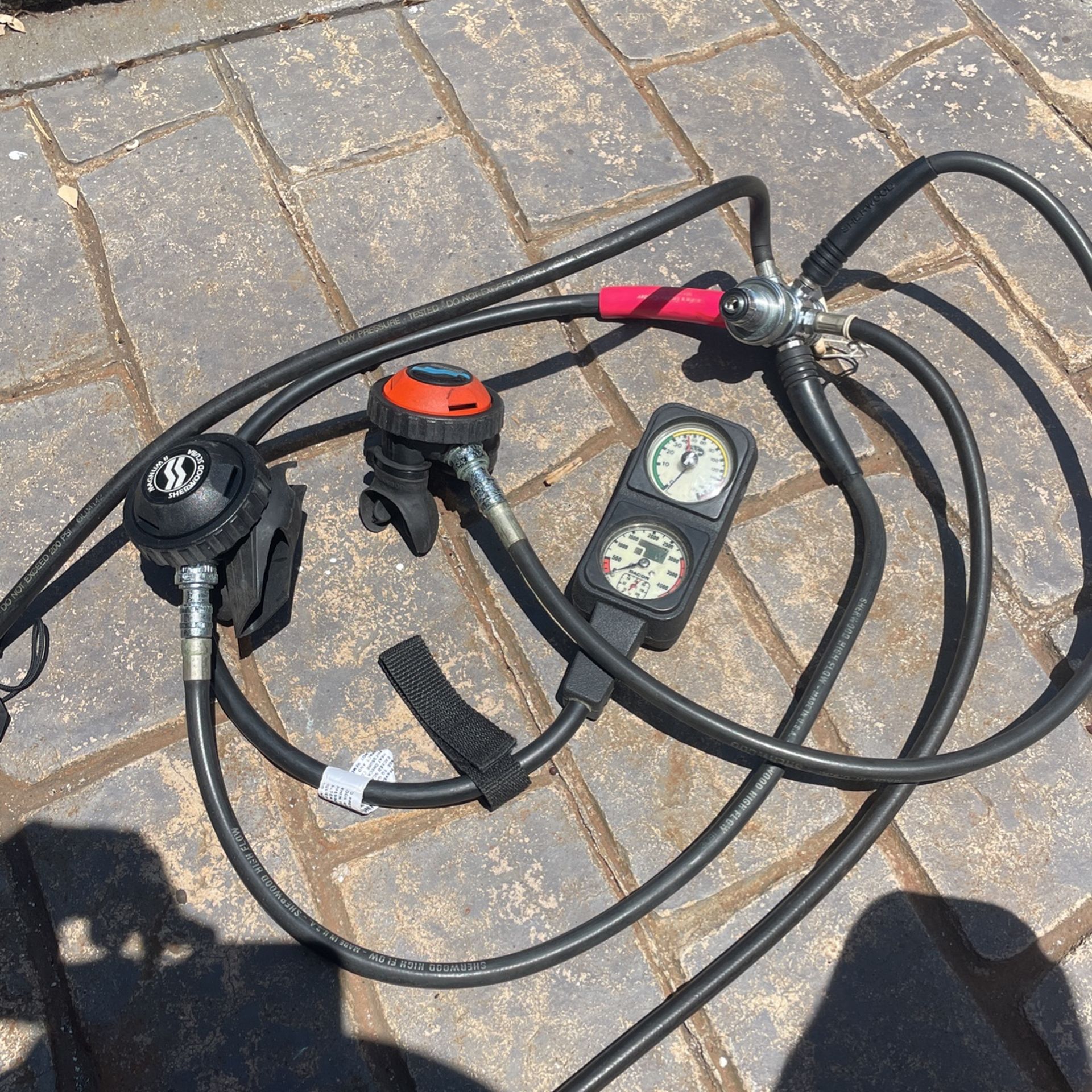 SHERWOOD SCUBA レギュレータースキューバ レギュレーター SHERWOOD