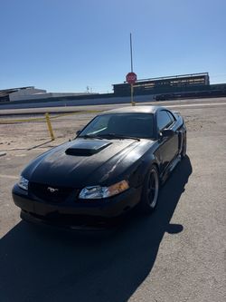 2004 Ford Mustang