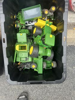 Tote Filled With John Deer