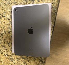iPad Air 5th Generation — 256GB | Excellent Condition